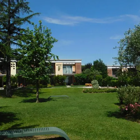 Lato Soleggiato @gardazzurro Апартаменты *